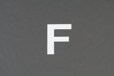 画像1: ナンバーステッカー用文字　『F』　【ステッカー】 