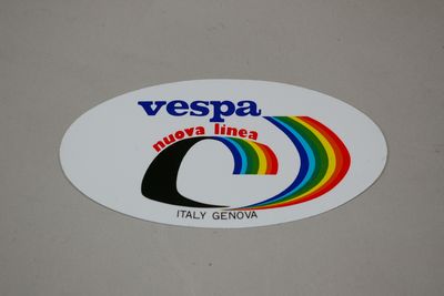画像1: vespa nuova linea（オーバル）【ステッカー】